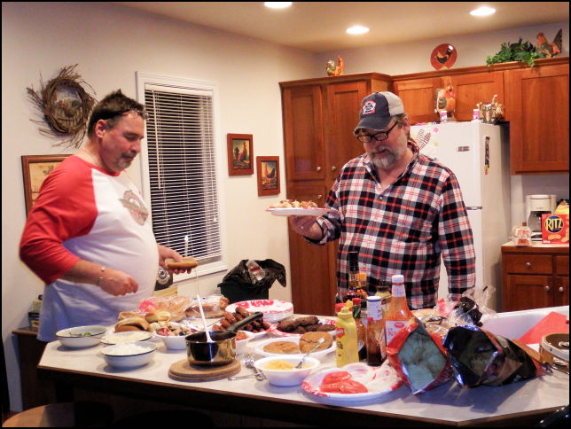 Mike and Steve Moore Fixin' Lunch!